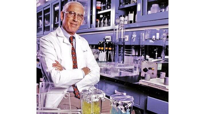 John Mendelsohn, M.D., president of The University of Texas MD Anderson Cancer Center from 1996 to 2011, in his research laboratory. (Photo courtesy of MD Anderson)